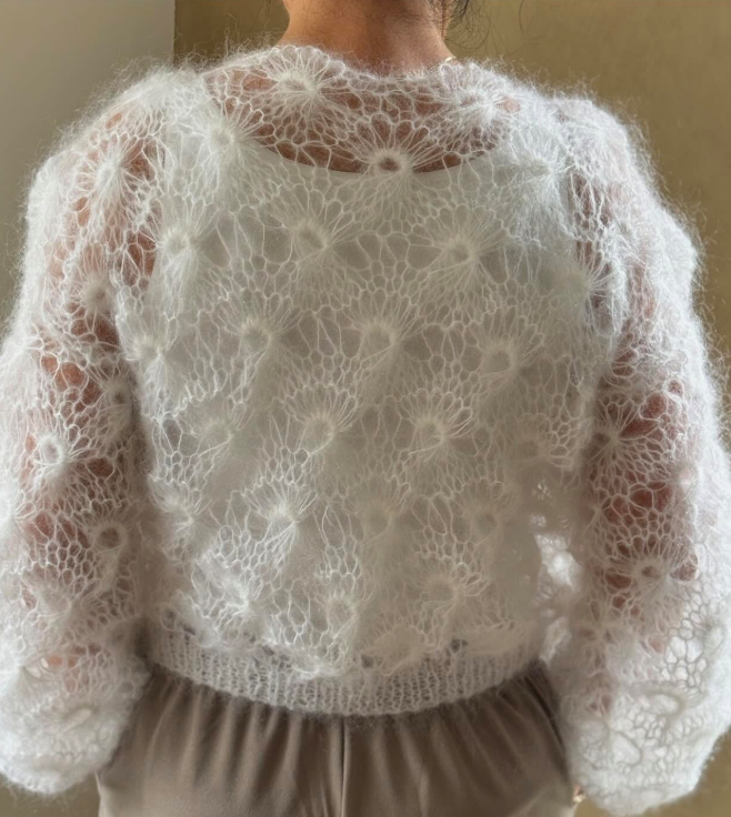 Knit By R - Aldarlilja Sweater